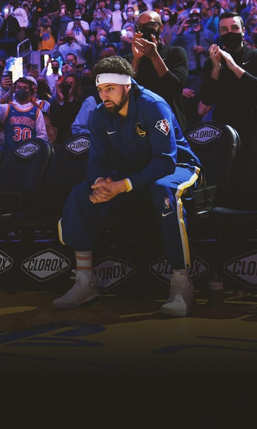 Social media reacts to Klay Thompson's return to the court